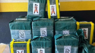 PF apreende 532 kg de cocaína após pouso de aeronave suspeita no interior de SP; motorista é preso