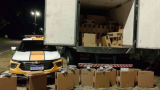Carga com 175 mil maços de cigarros é apreendida na MGC-393; motorista vai para a PF