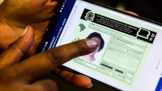 Justiça rejeita indenização após acidente e cita CNH suspensa do condutor