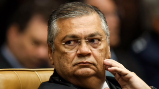 Dino proíbe novos benefícios a juízes e MPs após limite do STF aos penduricalhos