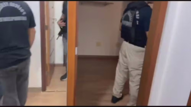 PF prende dois em operação contra tráfico internacional de cocaína escondida em cargas de café no Porto do Rio
