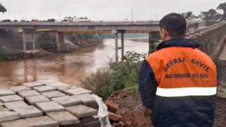 Tempestades com vento acima de 90 km/h e risco de granizo colocam RS em alerta; aulas são suspensas em Santana do Livramento
