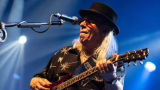 Morre aos 73 anos o guitarrista Luiz Carlini, parceiro histórico de Rita Lee