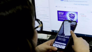 Receita paga 1º lote da restituição do IR 2026 em 29 de maio; calendário terá quatro lotes