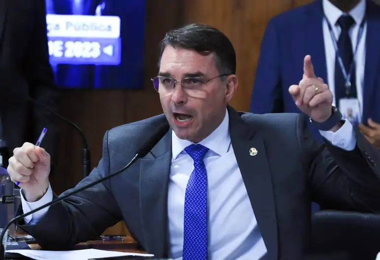 Flavio aproveitou para afirmar que o filme será lançado ainda esse ano