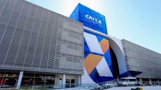 Caixa fecha 1º trimestre com lucro recorrente de R$ 3,5 bi, queda de 34,4% em 12 meses