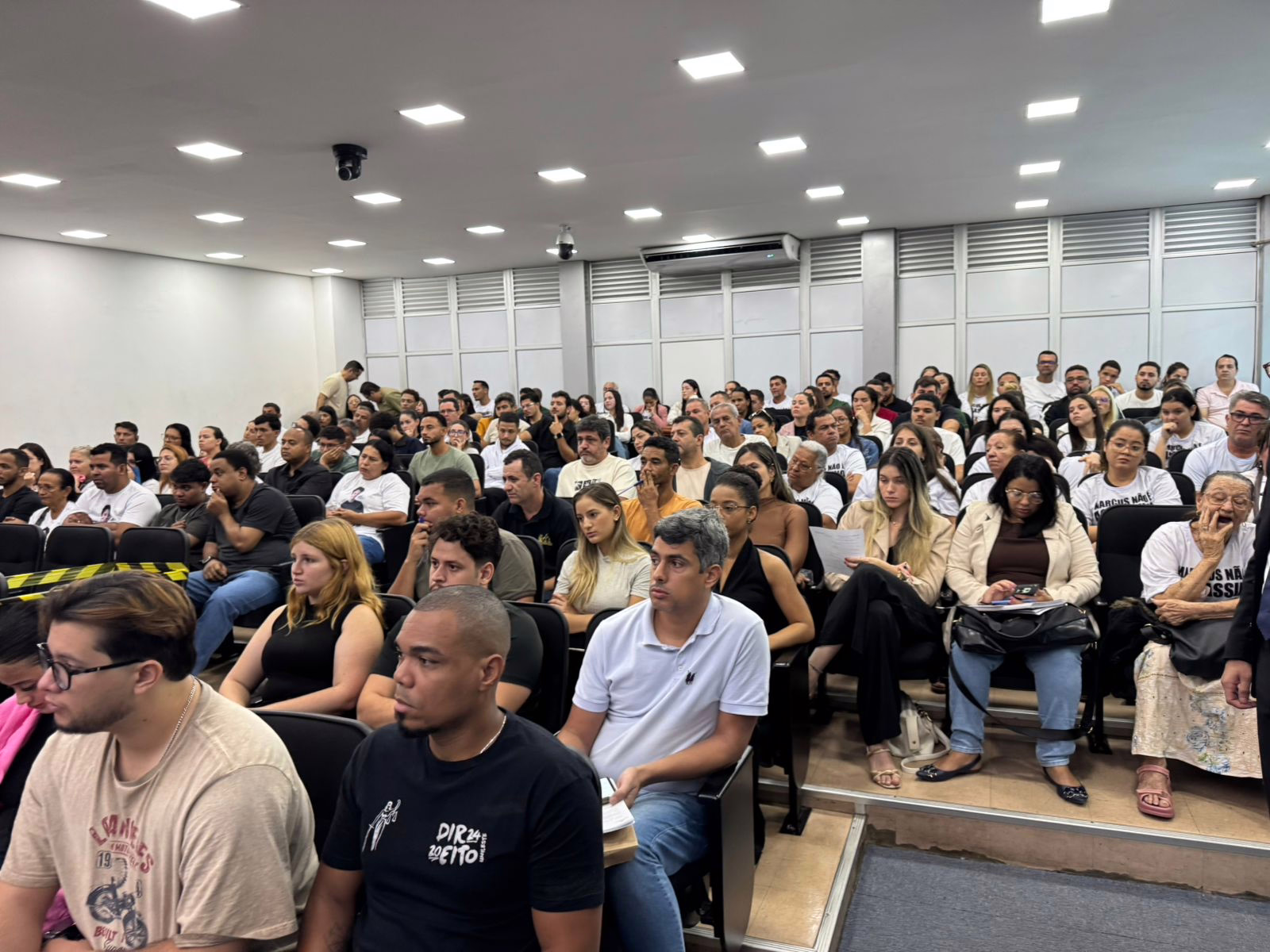 O julgamento teve início na manhã desta sexta e a previsão é que o veredito seja anunciado até o final do dia.