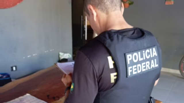 PF apreende R$ 55 mil em operação que apura crimes eleitorais em MG