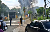 Incêndio no estacionamento da Aperam destrói cerca de 35 motos em Timóteo