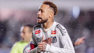 Substituição de Neymar vira confusão em derrota do Santos