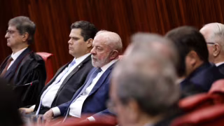 Governo debate nova indicação de Jorge Messias ao STF e reacende atrito com Alcolumbre