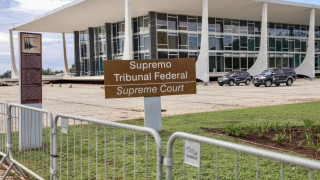 Ajufe recorre ao STF contra limite de 35% para adicionais e pede revisão de benefícios