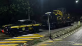 PRF apreende motoniveladora clonada em Teófilo Otoni e prende motorista