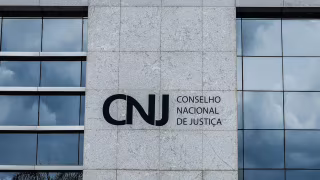 Novo bloqueio judicial automático acelera retenção em contas e pode durar até um ano