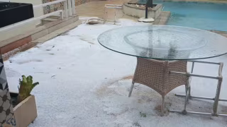 Temporal com granizo e ventania de 73 km/h derruba árvores e escurece o céu em Juiz de Fora