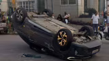 Batida com Onix faz SUV capotar na Avenida Rubens Siqueira Maia, em Fabriciano