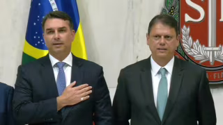 Prazo legal impede Tarcísio de disputar Presidência em 2026 sem renunciar ao governo de SP