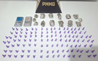PM apreende mais de 120 cápsulas de cocaína e maconha no Bela Vista, em Timóteo