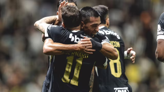 Atlético visita o Corinthians em SP buscando a terceira vitória seguida no Brasileirão;  onde assistir?