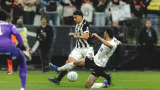 Gol no fim, anulação e retorno de Depay: Corinthians vence o Atlético por 1 a 0