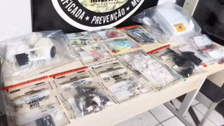 Suspeito é preso após invadir casa e manter família em cárcere privado em Governador Valadares