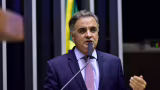 Aécio descarta disputar governo de MG e reeleição em 2026; mantém Senado e Planalto em aberto