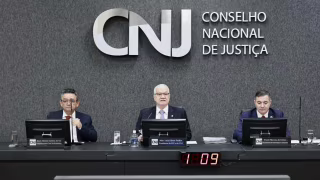 CNJ aprova e juízes terão 'contracheque único'; objetivo é evitar salários acima do teto