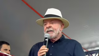 Fim da escala 6x1: Lula cita dupla jornada de mulheres em Manaus