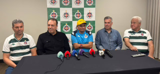 Ipatinga apresenta Donizete Amorim, que assume desafio em meio a transfer ban da FIFA