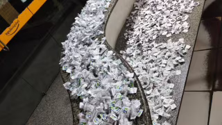 PM apreende mala com mais de 3,4 mil porções de drogas escondida em área de mata em Mendes