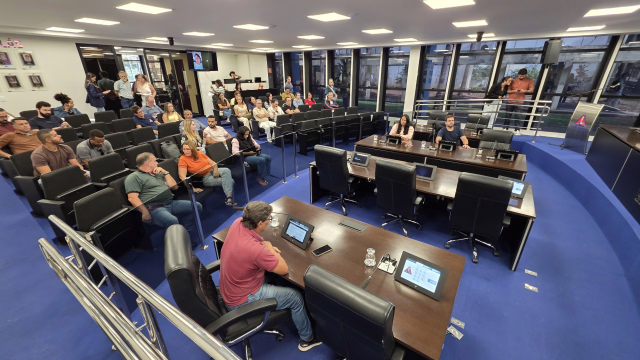 Projeto que altera cronograma de progressões sai de pauta para ampliação do debate