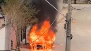 Homem é baleado em posto de combustíveis e tem carro incendiado em Santana do Paraíso