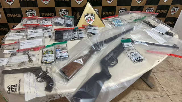 Cerco com helicóptero localiza grupo após furto em fazenda de Tarumirim