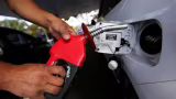 Governo autoriza subvenção de R$ 1,12 por litro de diesel para conter preços