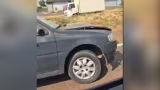 Motorista atropela duas pedestres na BR-262, em Uberaba, abandona carro na pista e foge
