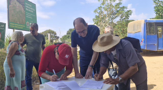 Belo Oriente e Instituto Cenibra renovam contrato do Projeto Praia da Missa até 2030
