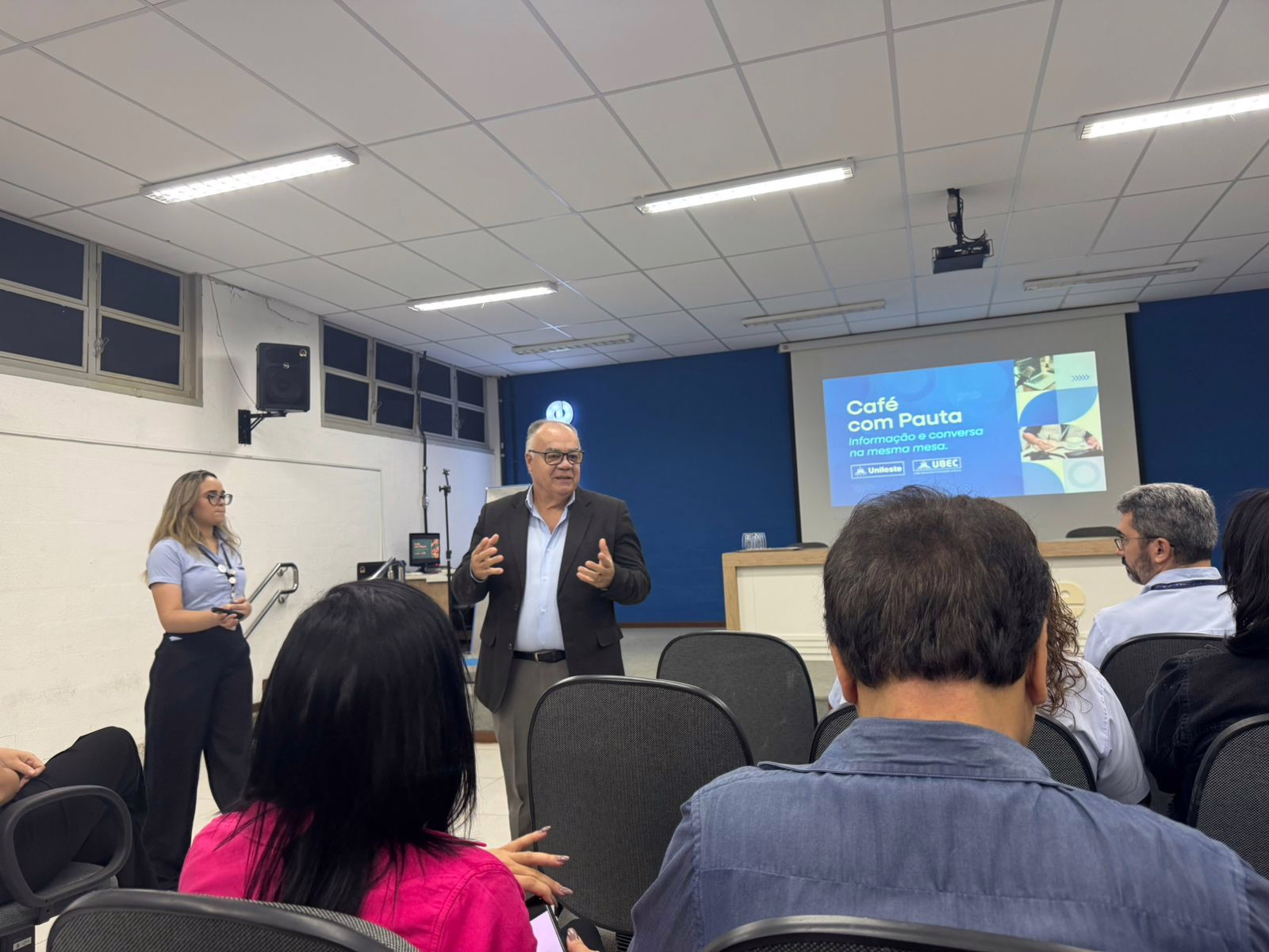 O reitor do Unileste Genésio Zeferino, apresentou os resultados durante o evento.