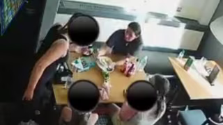 Pub no Reino Unido divulga vídeo e acusa cliente de pôr cabelo em prato para ganhar nova porção