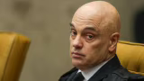 Flávio pede ao STF que declare Moraes suspeito em caso sobre Vorcaro