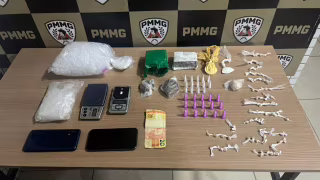 Dois homens são presos por suspeita de tráfico de drogas no bairro Dr. Eduardo, em Caratinga