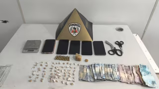 Quatro pessoas suspeitas são presas por tráfico de drogas em ação da PM no bairro Veneza, em Ipatinga