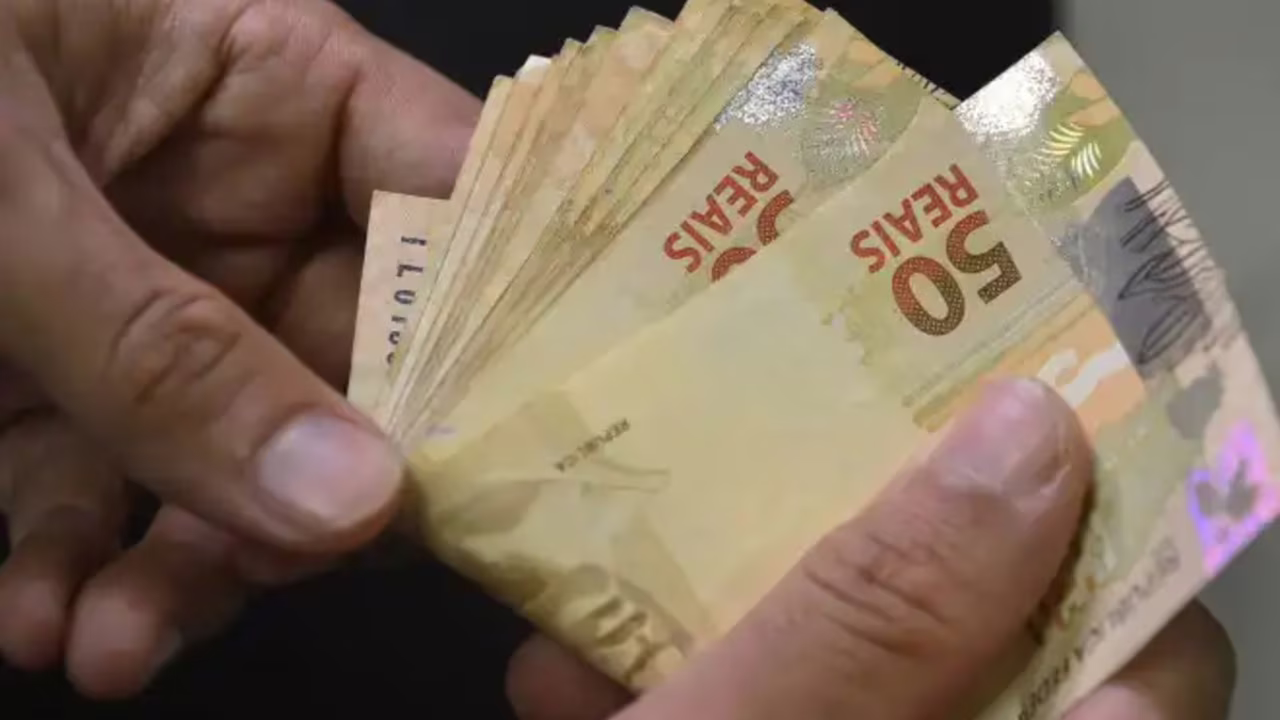 Dados do Banco Central mostram que 45 milhões de brasileiros possuem recursos esquecidos em instituições financeiras