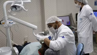 Comissão do Senado aprova projeto que eleva piso de médicos e dentistas para R$ 13.662