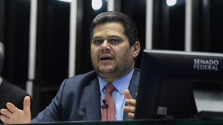 Davi Alcolumbre nega ter recebido valores de Daniel Vorcaro após reportagem citar US$ 30 milhões