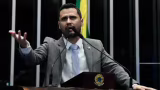 Flávio Bolsonaro e Cleitinho se reúnem em Brasília, mas saem sem acordo por chapa ao governo de MG
