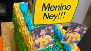 Confeiteira de Rio Branco cria bolo “Menino Ney” e aposta na Copa para impulsionar vendas em festival de fatias