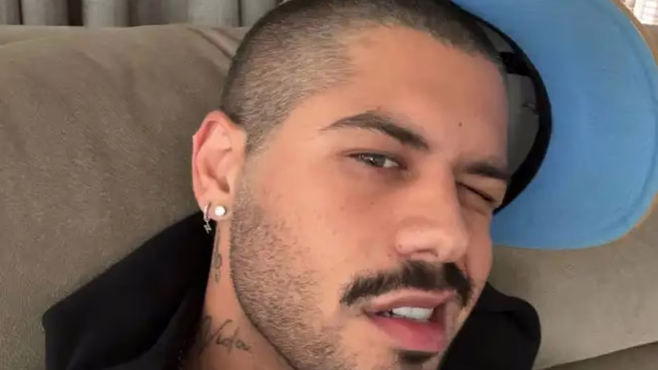 Atitude de Zé Felipe chama atenção na web •