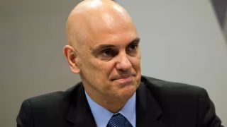 Moraes manda PF ouvir Flávio Bolsonaro em inquérito sobre suposta calúnia contra Lula