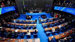 Senado aprova projeto do Pix Pensão e texto segue para sanção presidencial