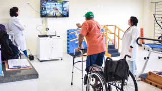 Videogame entra na fisioterapia e ajuda reabilitação de pacientes em São Vicente (SP)